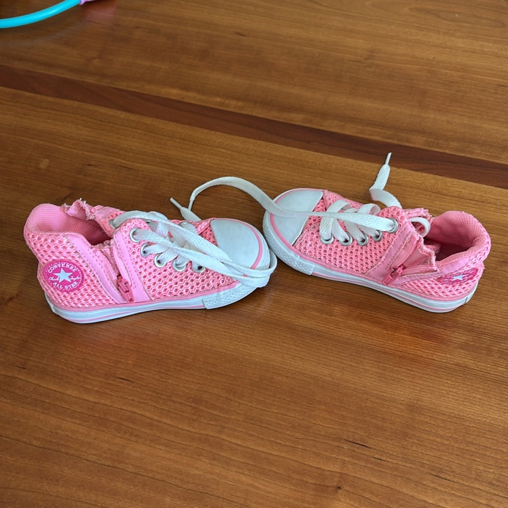 Sneaker - Picture 6 of 6